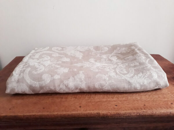 Sheer Linen Tablecloth - Image 4